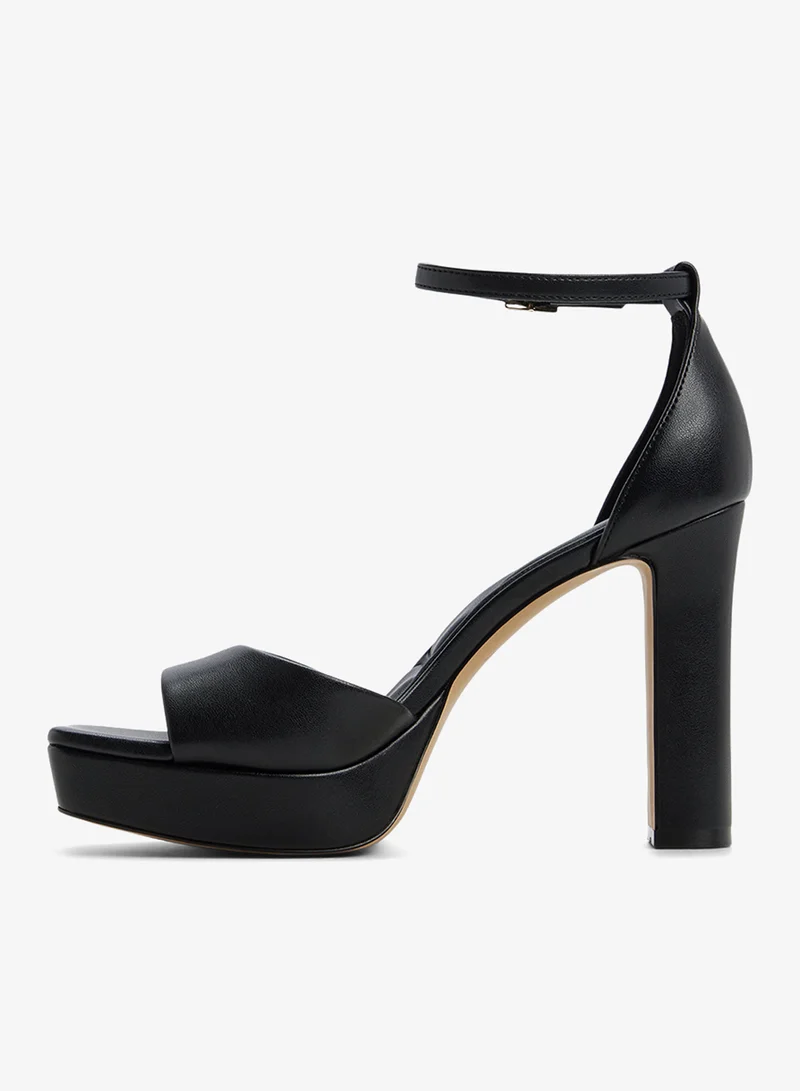 الدو صنادل إليونيا بكعب عالٍ وأحزمة متعددة